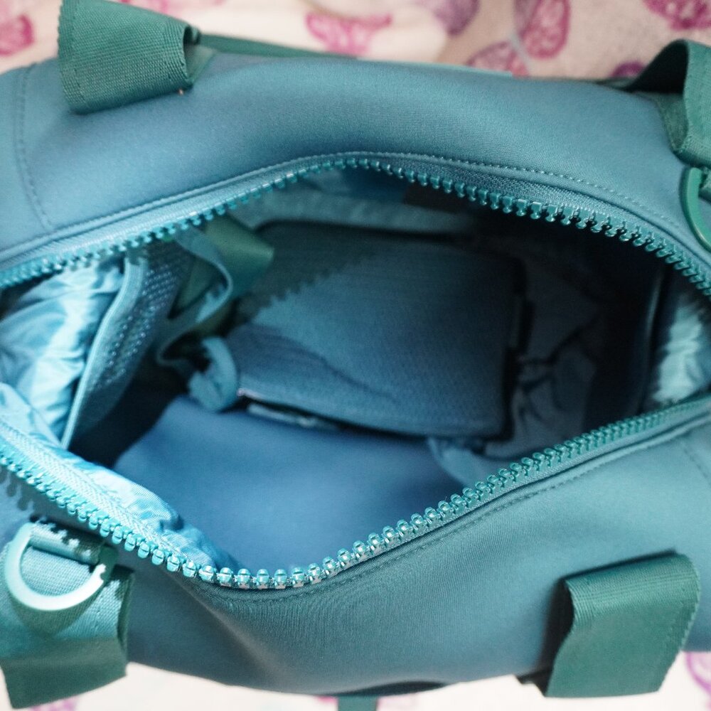 Dagne Dover Medium Neoprene Carryall in color Palm - Picture 3 of 3